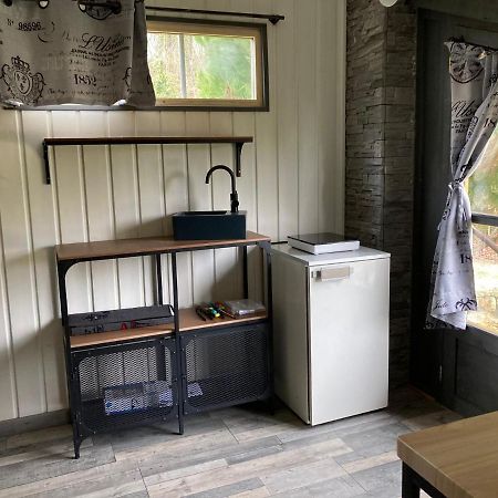 Charmant Petit Dortoir 3 Places Chazelles  Exteriör bild