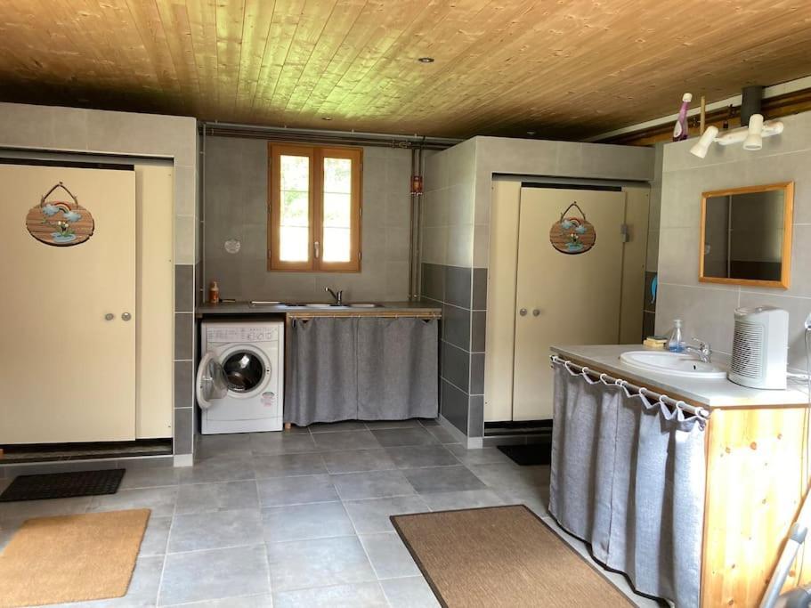Charmant Petit Dortoir 3 Places Chazelles  Exteriör bild